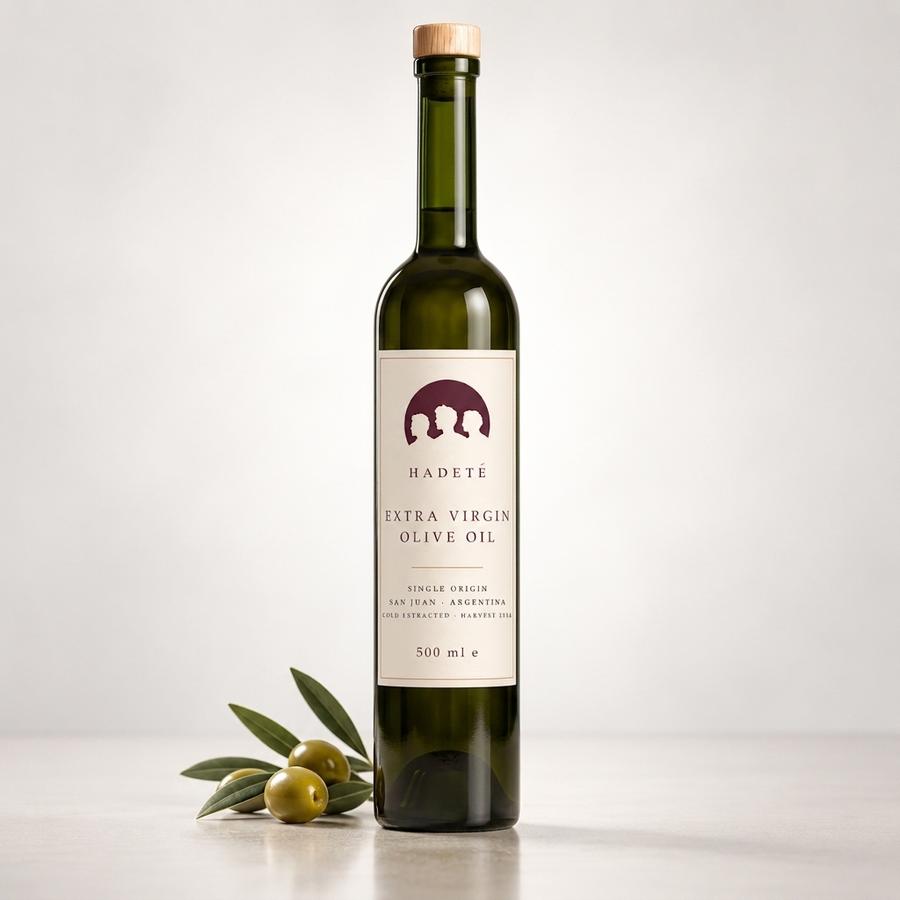 Bottle of Hadeté extra virgin olive oil
